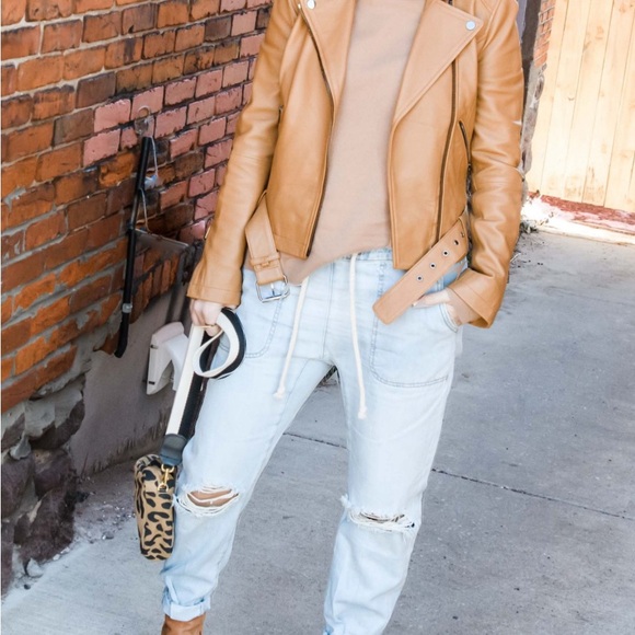 One Teaspoon
Shabbies Drawstring Boyfriend Denim Jogger Pants - Picture 2 of 6